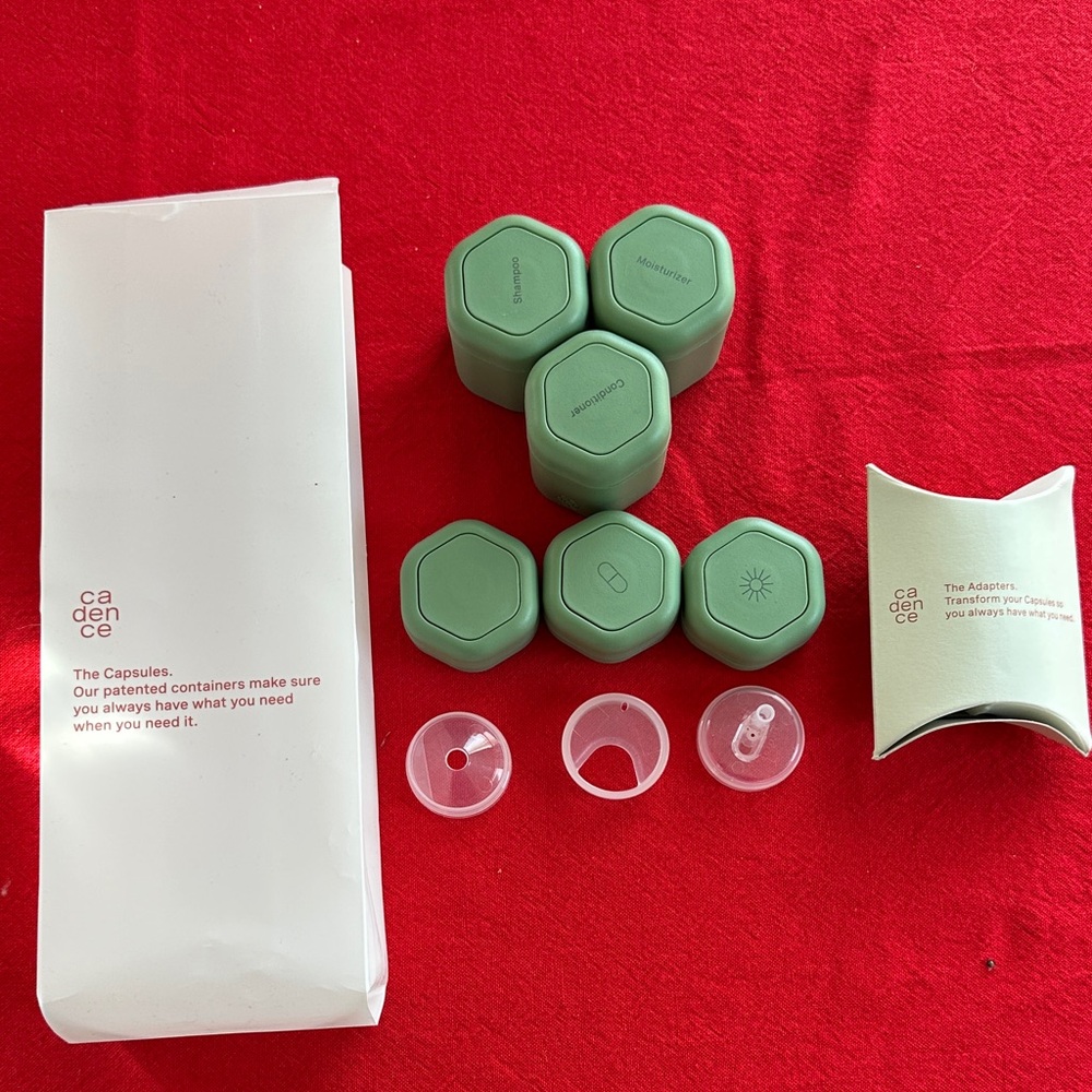 Cadence Sage Green Magnetic Travel/Storage Container/Capsule Set NWT